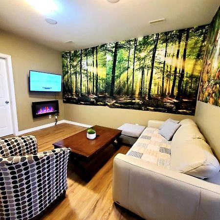 Private 2 Bedrooms Suite Near Hwy 1, Cultus Lake, Heritage Park, Fishing, Coliseum Chilliwack Bagian luar foto