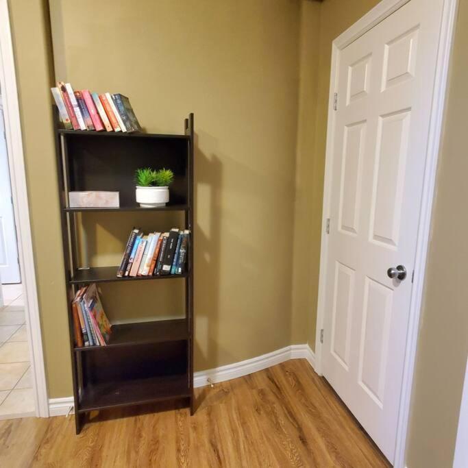 Private 2 Bedrooms Suite Near Hwy 1, Cultus Lake, Heritage Park, Fishing, Coliseum Chilliwack Bagian luar foto