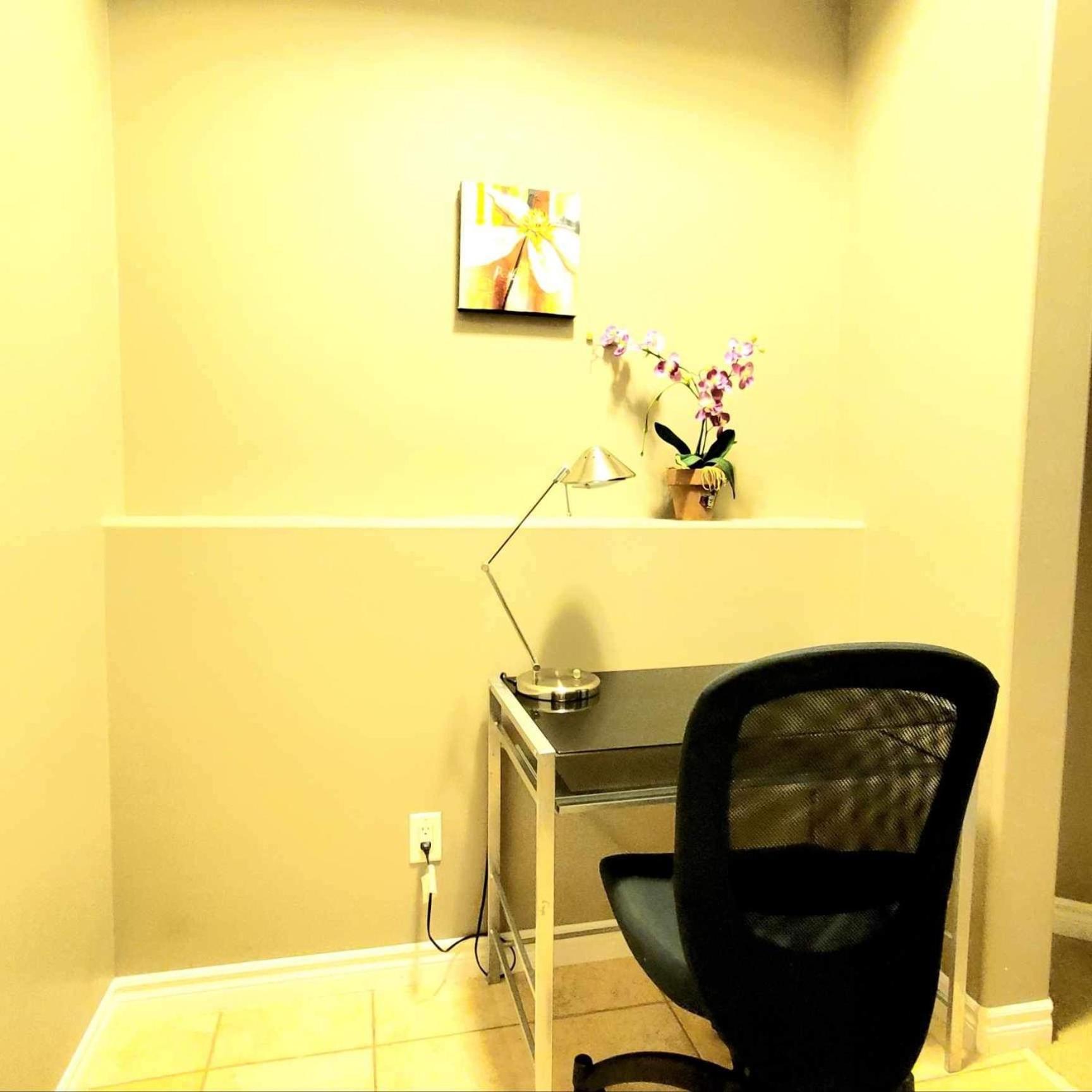 Private 2 Bedrooms Suite Near Hwy 1, Cultus Lake, Heritage Park, Fishing, Coliseum Chilliwack Bagian luar foto